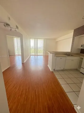 5077 NW 7th Street Miami FL 33126