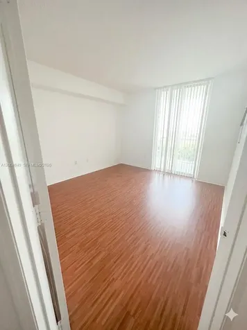 5077 NW 7th Street Miami FL 33126