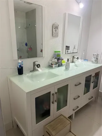 4242 SW 98th Avenue Miami FL 33165