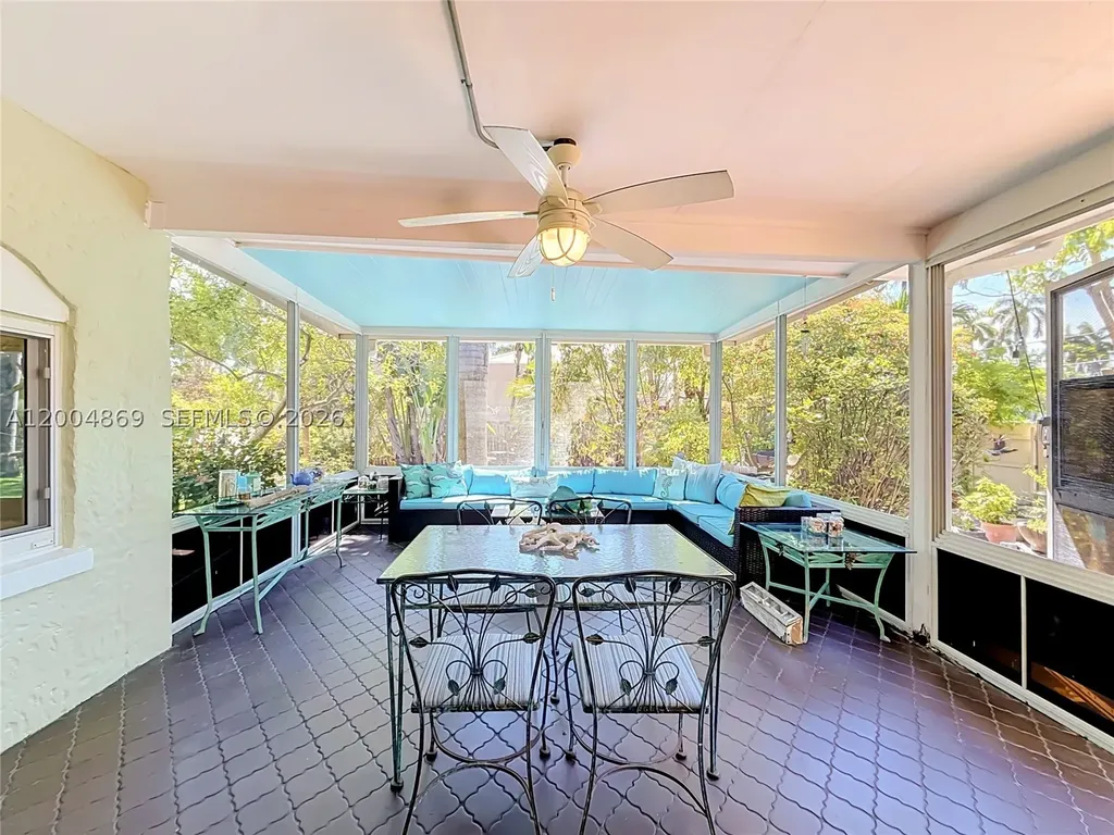 1029 Harrison Street Hollywood FL 33019