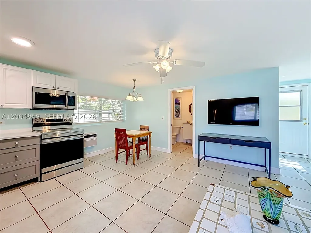 1029 Harrison Street Hollywood FL 33019