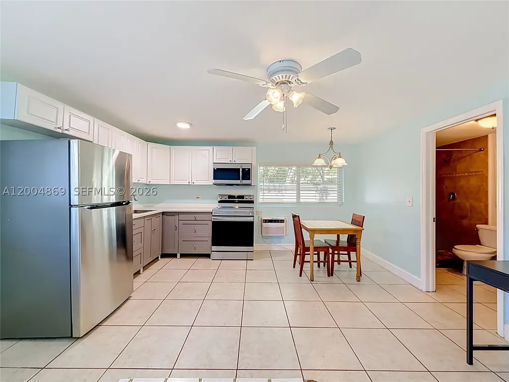 1029 Harrison Street Hollywood FL 33019