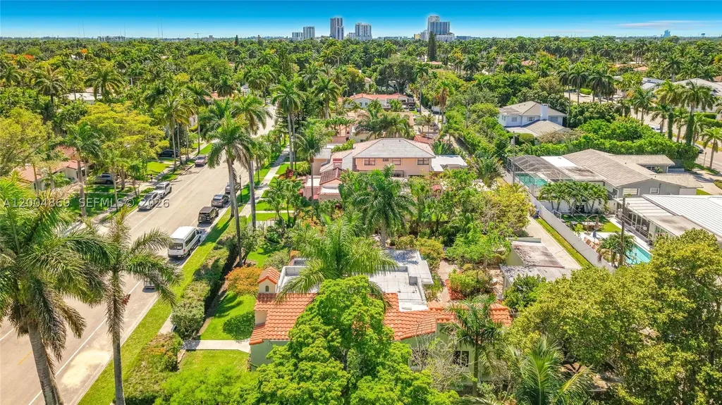 1029 Harrison Street Hollywood FL 33019