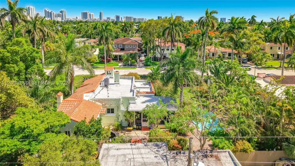 1029 Harrison Street Hollywood FL 33019
