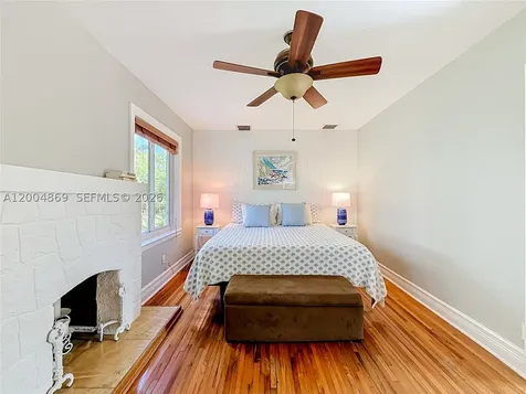 1029 Harrison Street Hollywood FL 33019