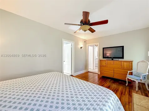 1029 Harrison Street Hollywood FL 33019