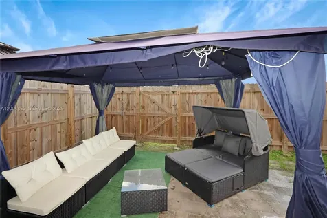 1052 SE 23rd Avenue Homestead FL 33035