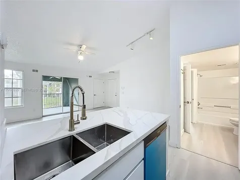 2225 Metropolitan Way Orlando FL 32839