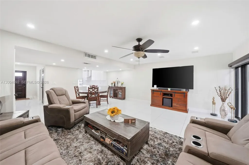 1789 W 72nd Street Hialeah FL 33014