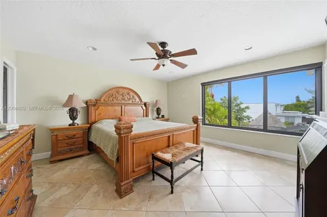 1789 W 72nd Street Hialeah FL 33014