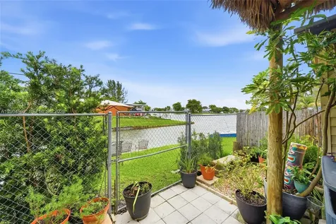 1789 W 72nd Street Hialeah FL 33014