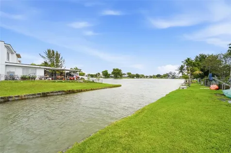 1789 W 72nd Street Hialeah FL 33014