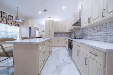 13911 SW 18th Terrace Miami FL 33175