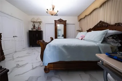 13911 SW 18th Terrace Miami FL 33175