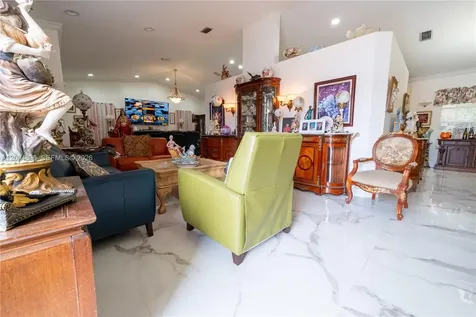 13911 SW 18th Terrace Miami FL 33175