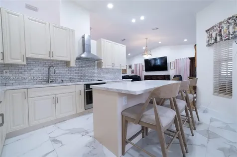 13911 SW 18th Terrace Miami FL 33175