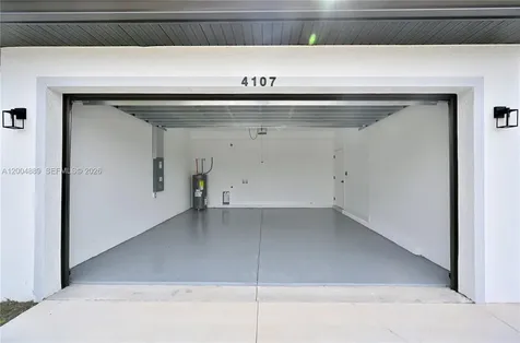 4107 13 Street SW Lehigh Acres FL 33976