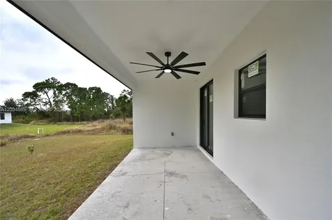 4107 13 Street SW Lehigh Acres FL 33976