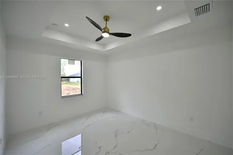 4107 13 Street SW Lehigh Acres FL 33976