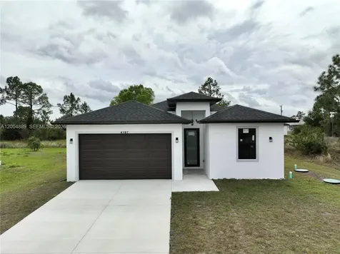 4107 13 Street SW Lehigh Acres FL 33976
