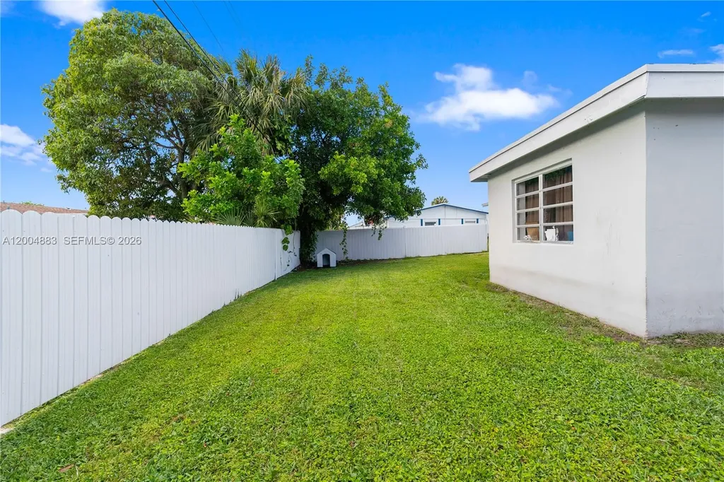 2125 NW 27th Lane Fort Lauderdale FL 33311