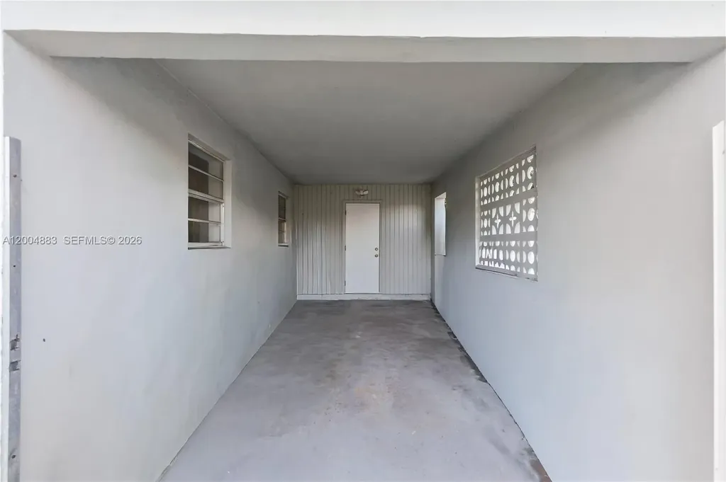 2125 NW 27th Lane Fort Lauderdale FL 33311
