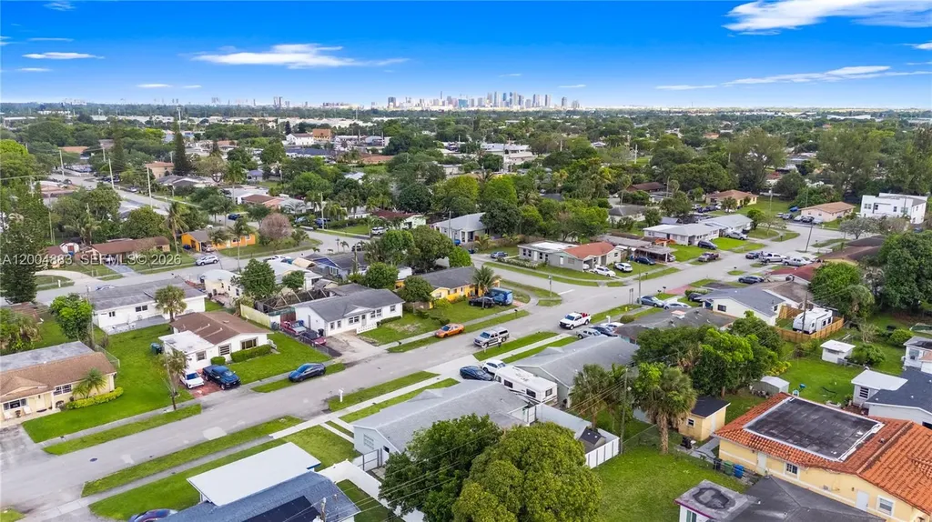 2125 NW 27th Lane Fort Lauderdale FL 33311