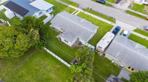 2125 NW 27th Lane Fort Lauderdale FL 33311