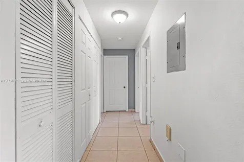 6962 NW 179th Street Hialeah FL 33015