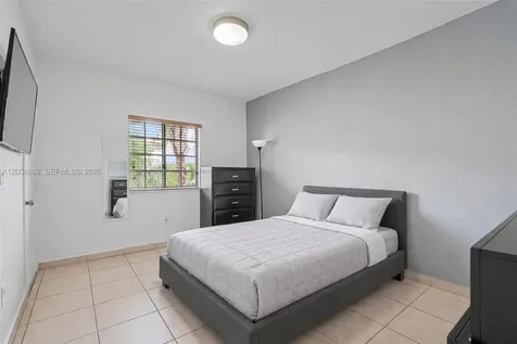 6962 NW 179th Street Hialeah FL 33015