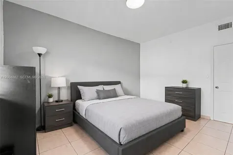 6962 NW 179th Street Hialeah FL 33015