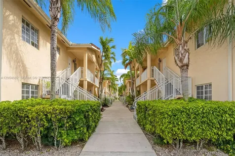6962 NW 179th Street Hialeah FL 33015