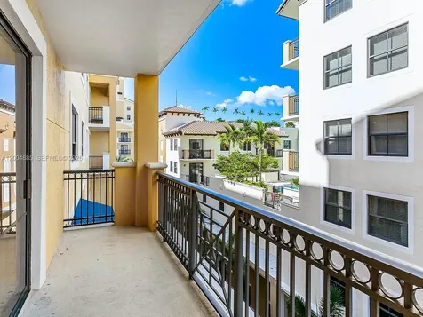 8390 SW 72nd Avenue Miami FL 33143
