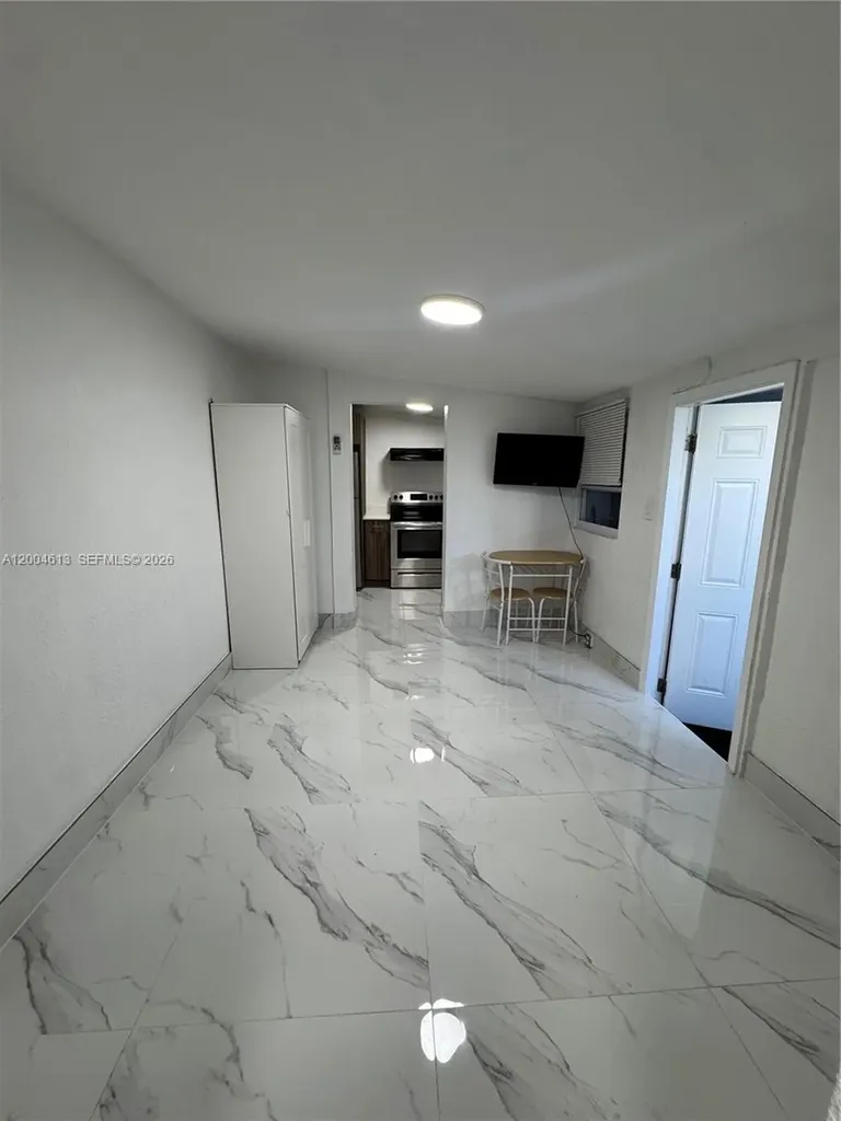 2796 SW 34th Court Miami FL 33133