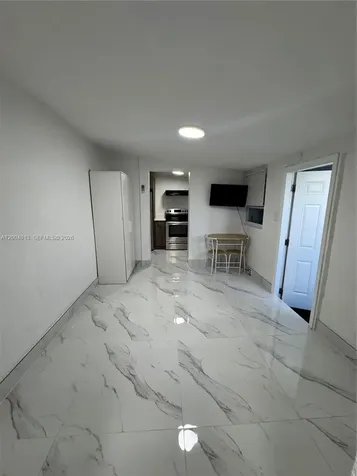 2796 SW 34th Court Miami FL 33133