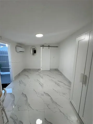2796 SW 34th Court Miami FL 33133
