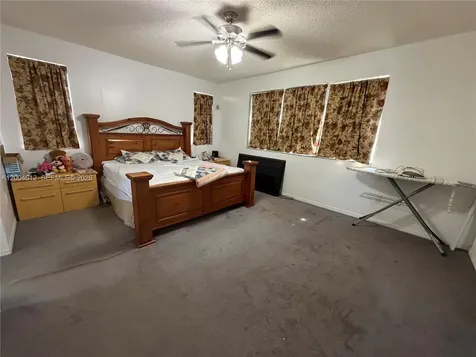 2329 NW 184th Terrace Pembroke Pines FL 33029