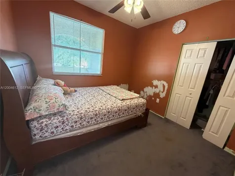 2329 NW 184th Terrace Pembroke Pines FL 33029
