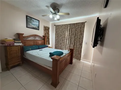 2329 NW 184th Terrace Pembroke Pines FL 33029