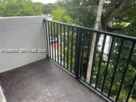 6950 W 6th Avenue Hialeah FL 33014