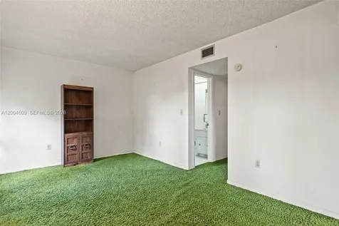 709 Curtiss Parkway Miami Springs FL 33166