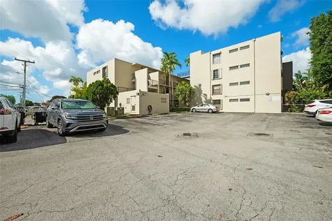 709 Curtiss Parkway Miami Springs FL 33166