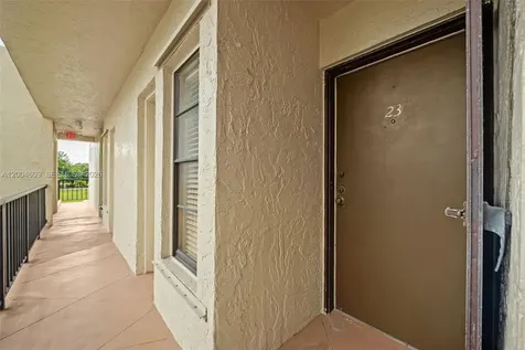 709 Curtiss Parkway Miami Springs FL 33166