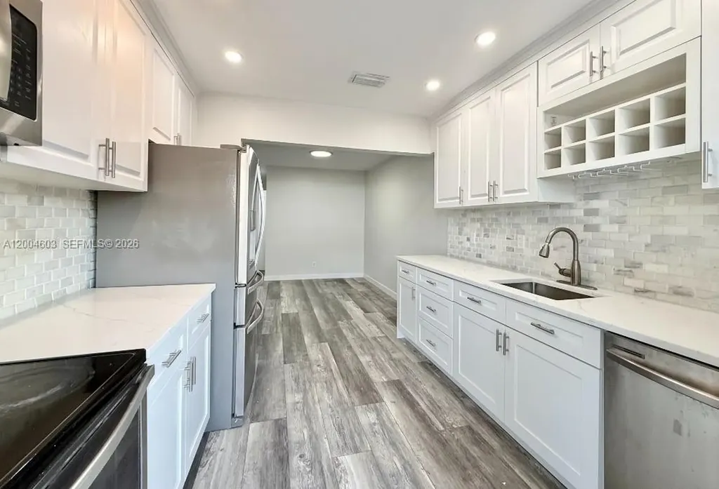 15 SE 13th Street Dania Beach FL 33004