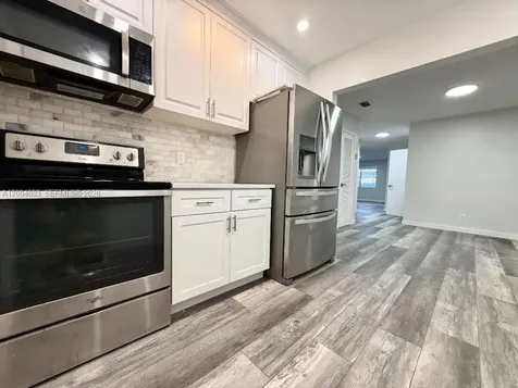 15 SE 13th Street Dania Beach FL 33004