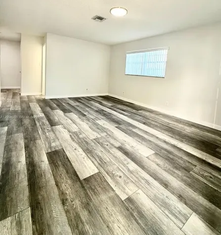 15 SE 13th Street Dania Beach FL 33004