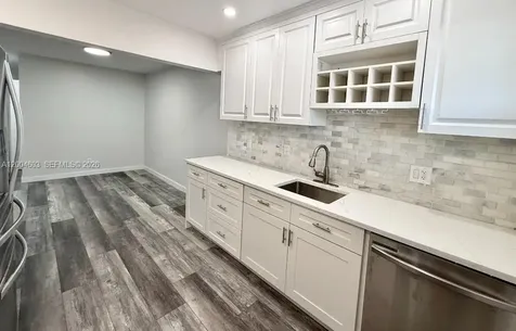15 SE 13th Street Dania Beach FL 33004