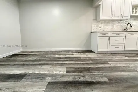 15 SE 13th Street Dania Beach FL 33004