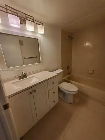 8100 Geneva Court Doral FL 33166
