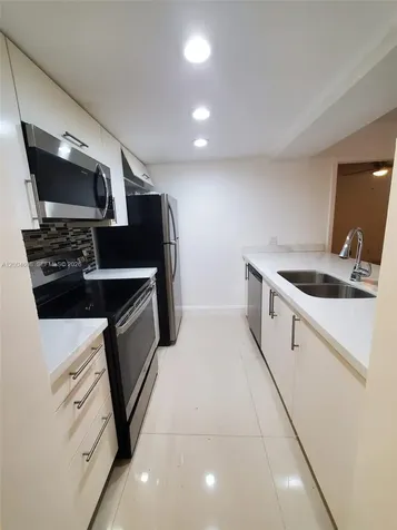 8100 Geneva Court Doral FL 33166